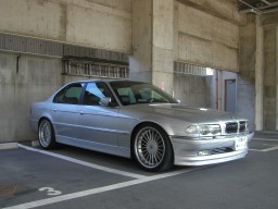 Alpina B12